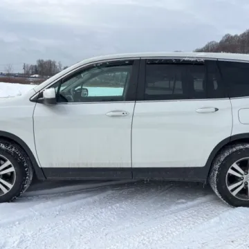 More photos of 2017 Honda Pilot EX-L at 101 Motors, NJ