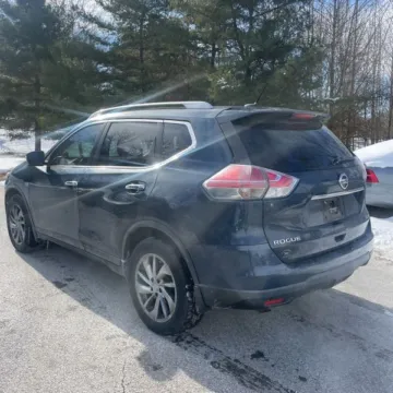 More photos of 2015 Nissan Rogue SL at 101 Motors, NJ