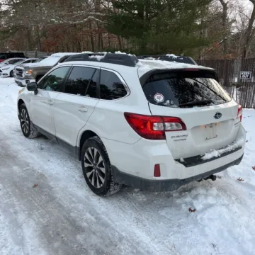 More photos of 2015 Subaru Outback 2.5i Limited at 101 Motors, NJ