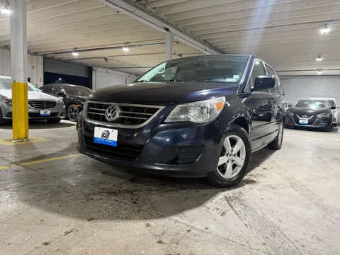 Blue 2010 Volkswagen Routan SEL for sale in Carlstadt, NJ