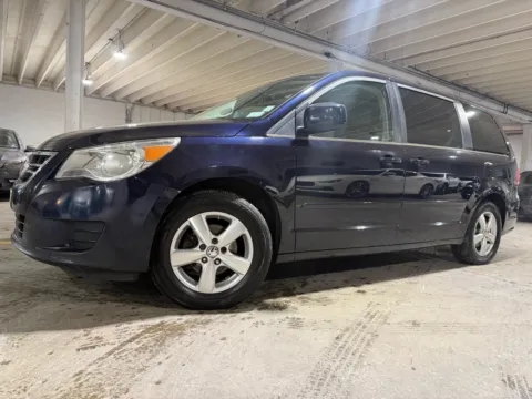 Photos of 2010 Volkswagen Routan SEL for sale in Carlstadt, NJ at 101 Motors