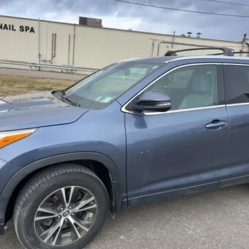 Photos of 2016 Toyota Highlander XLE V6 for sale in Carlstadt, NJ at 101 Motors