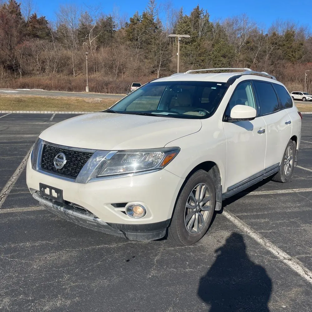 White 2016 Nissan Pathfinder SL for sale in Carlstadt, NJ