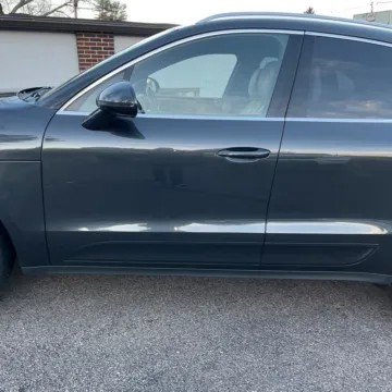 More photos of 2017 Porsche Macan S at 101 Motors, NJ