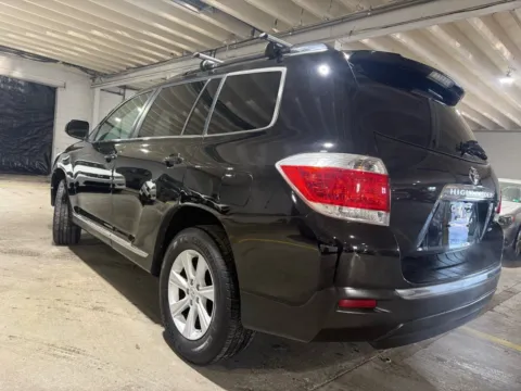 Another view of 2012 Toyota Highlander SE V6 for sale in Carlstadt, NJ at 101 Motors