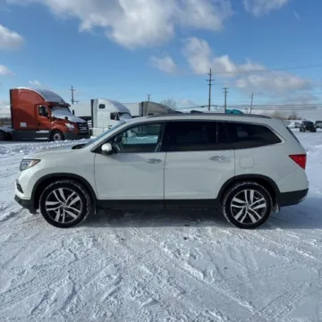 Another view of 2016 Honda Pilot Touring for sale in Carlstadt, NJ at 101 Motors