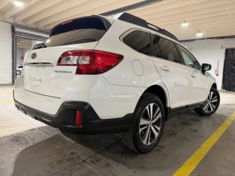 More photos of 2018 Subaru Outback 2.5i Limited at 101 Motors, NJ
