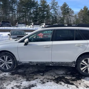 More photos of 2018 Subaru Outback 2.5i Limited at 101 Motors, NJ