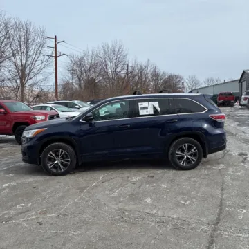 Another view of 2016 Toyota Highlander XLE V6 for sale in Carlstadt, NJ at 101 Motors