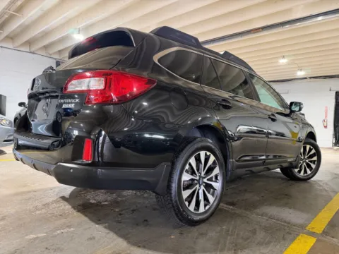More photos of 2017 Subaru Outback 2.5i Limited at 101 Motors, NJ