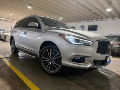 More photos of 2017 INFINITI QX60 at 101 Motors, NJ