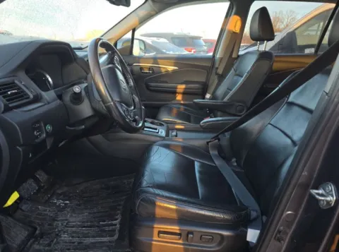 More photos of 2018 Honda Pilot EX-L at 101 Motors, NJ