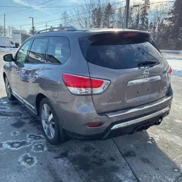 More photos of 2014 Nissan Pathfinder Platinum at 101 Motors, NJ
