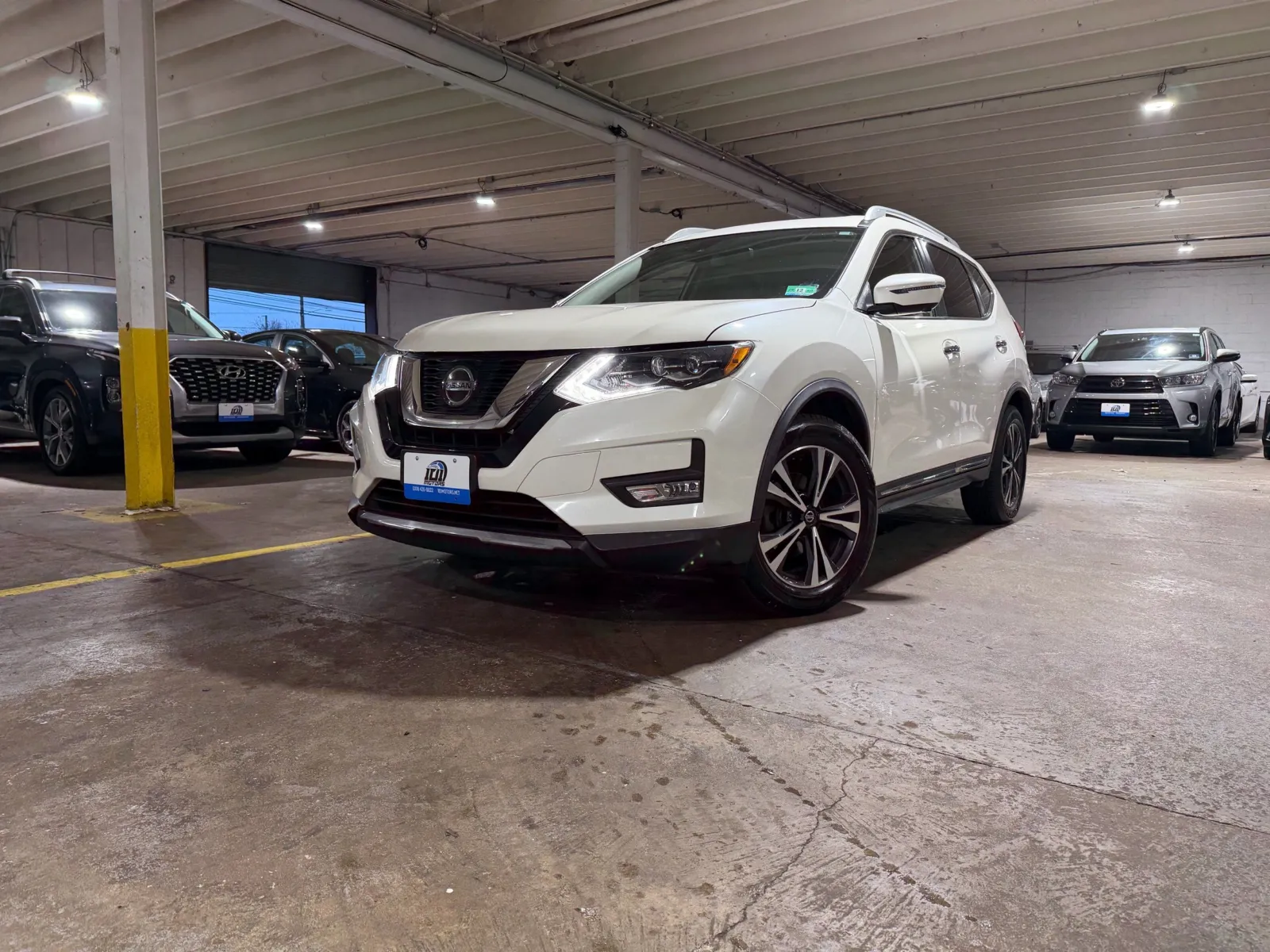 White 2018 Nissan Rogue SL for sale in Carlstadt, NJ