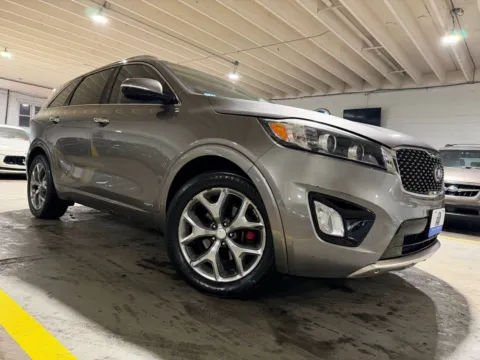 More photos of 2016 Kia Sorento 3.3L SX at 101 Motors, NJ