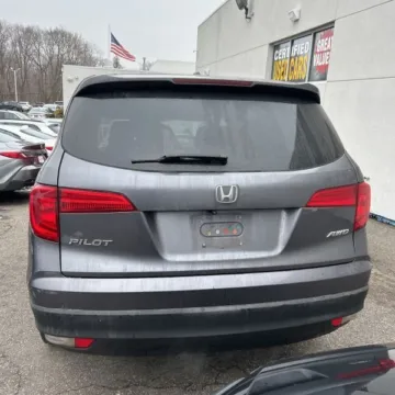 More photos of 2016 Honda Pilot EX-L at 101 Motors, NJ