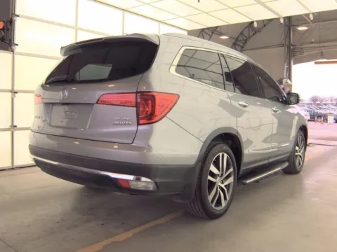 More photos of 2016 Honda Pilot Elite at 101 Motors, NJ