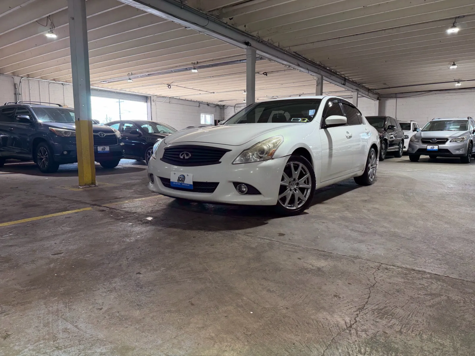 White 2013 INFINITI G37x for sale in Carlstadt, NJ