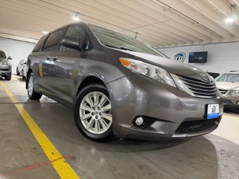 More photos of 2015 Toyota Sienna XLE Premium 7 Passenger at 101 Motors, NJ