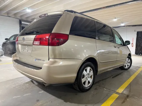 More photos of 2005 Toyota Sienna LE at 101 Motors, NJ