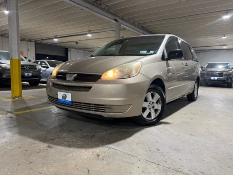 Black 2005 Toyota Sienna LE for sale in Carlstadt, NJ