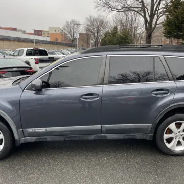 More photos of 2014 Subaru Outback 2.5i Limited at 101 Motors, NJ