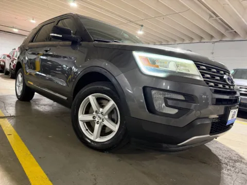 More photos of 2016 Ford Explorer XLT at 101 Motors, NJ