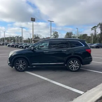 Another view of 2016 Honda Pilot Touring for sale in Carlstadt, NJ at 101 Motors