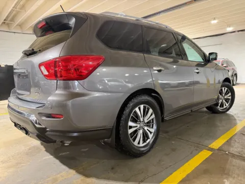 More photos of 2017 Nissan Pathfinder SL at 101 Motors, NJ