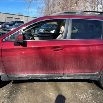 More photos of 2016 Subaru Outback 2.5i Premium at 101 Motors, NJ