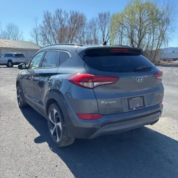 More photos of 2016 Hyundai Tucson Limited at 101 Motors, NJ