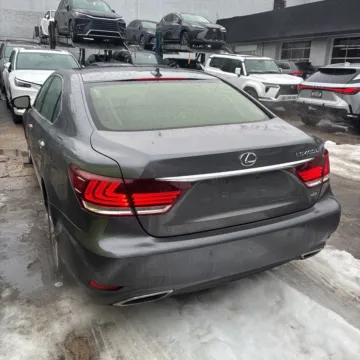 More photos of 2013 Lexus LS 460 L at 101 Motors, NJ