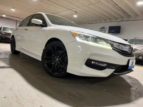 More photos of 2017 Honda Accord Sport SE at 101 Motors, NJ