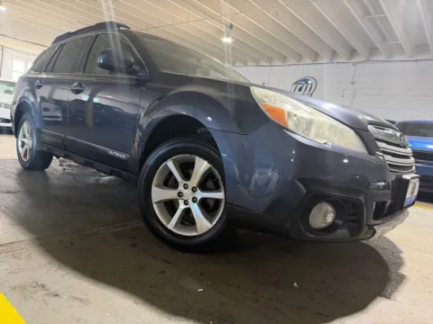More photos of 2014 Subaru Outback 2.5i Limited at 101 Motors, NJ