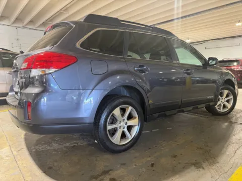 More photos of 2014 Subaru Outback 2.5i Limited at 101 Motors, NJ