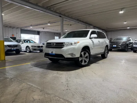 White 2012 Toyota Highlander Limited V6 for sale in Carlstadt, NJ