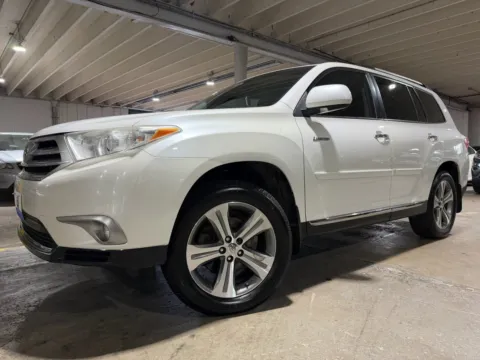 Photos of 2012 Toyota Highlander Limited V6 for sale in Carlstadt, NJ at 101 Motors