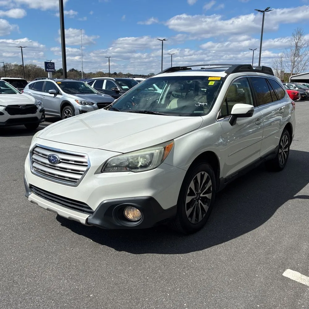 White 2015 Subaru Outback 3.6R Limited for sale in Carlstadt, NJ