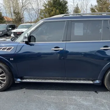 More photos of 2016 INFINITI QX80 Limited at 101 Motors, NJ