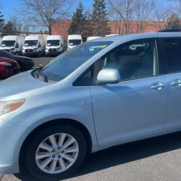 Photos of 2016 Toyota Sienna XLE 7 Passenger for sale in Carlstadt, NJ at 101 Motors