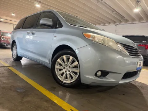 More photos of 2016 Toyota Sienna XLE 7 Passenger at 101 Motors, NJ