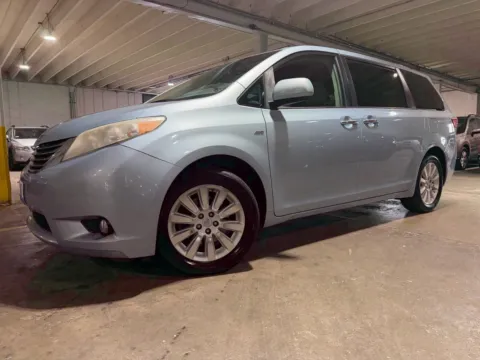 Photos of 2016 Toyota Sienna XLE 7 Passenger for sale in Carlstadt, NJ at 101 Motors