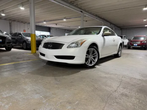 White 2009 INFINITI G37x for sale in Carlstadt, NJ