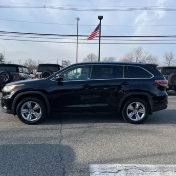 Another view of 2015 Toyota Highlander Limited V6 for sale in Carlstadt, NJ at 101 Motors