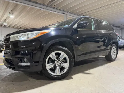 Photos of 2015 Toyota Highlander Limited V6 for sale in Carlstadt, NJ at 101 Motors