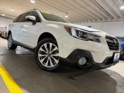 More photos of 2018 Subaru Outback 2.5i Touring at 101 Motors, NJ