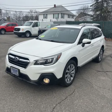 White 2018 Subaru Outback 2.5i Touring for sale in Carlstadt, NJ