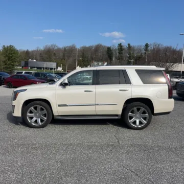 Another view of 2015 Cadillac Escalade Luxury for sale in Carlstadt, NJ at 101 Motors