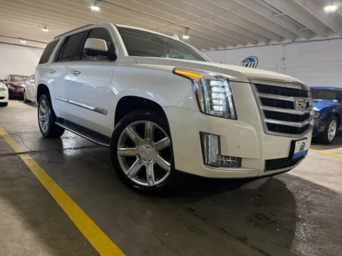 More photos of 2015 Cadillac Escalade Luxury at 101 Motors, NJ