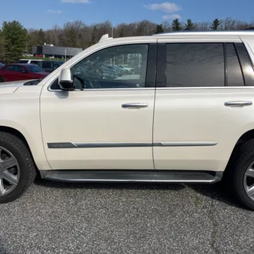 More photos of 2015 Cadillac Escalade Luxury at 101 Motors, NJ